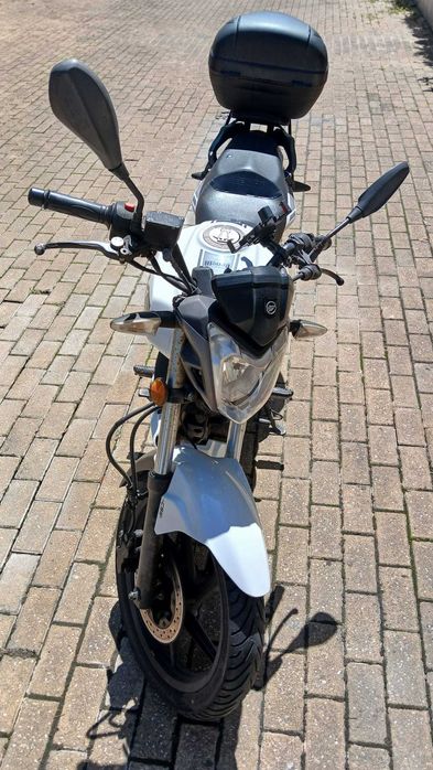 Mota Keeway RKS 125 (Ano de 2019)