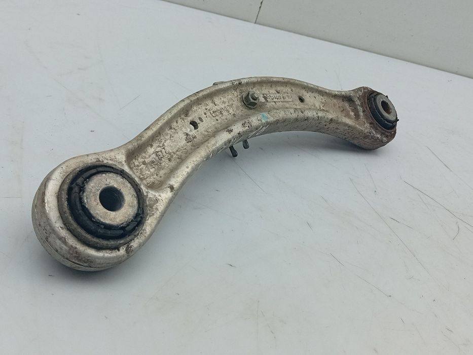 Braço de suspensão trás esquerdo VOLKSWAGEN Touareg (7L)