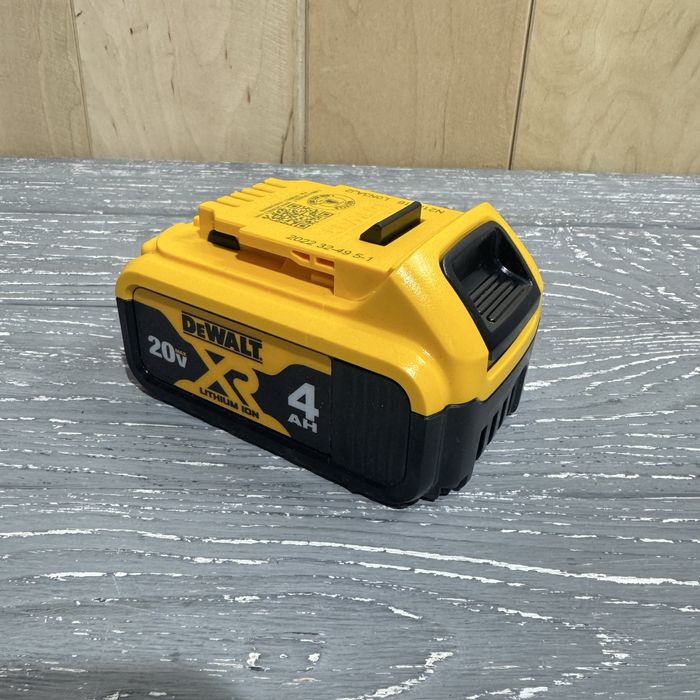 Акумуляторна батарея Dewalt DCB204 20V 4 AH 2022