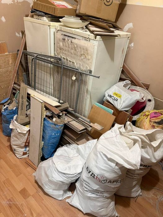 Вивіз будівельного сміття мотлоху Гостомель Блиставиця  Бучанський район