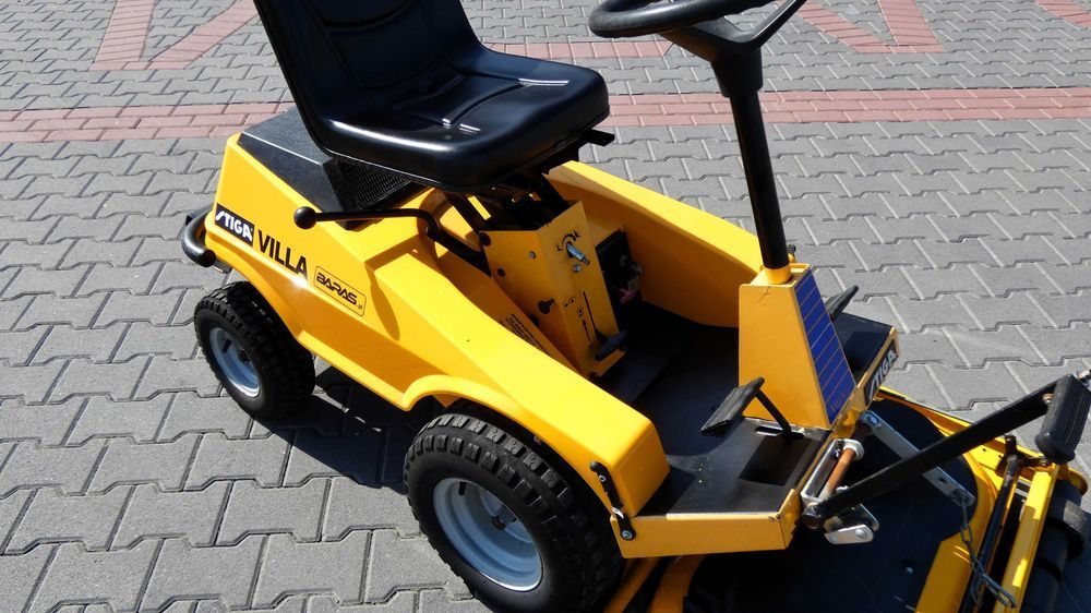 Traktorek kosiarka Stiga Villa Briggs&Stratton (200802.5) - Baras