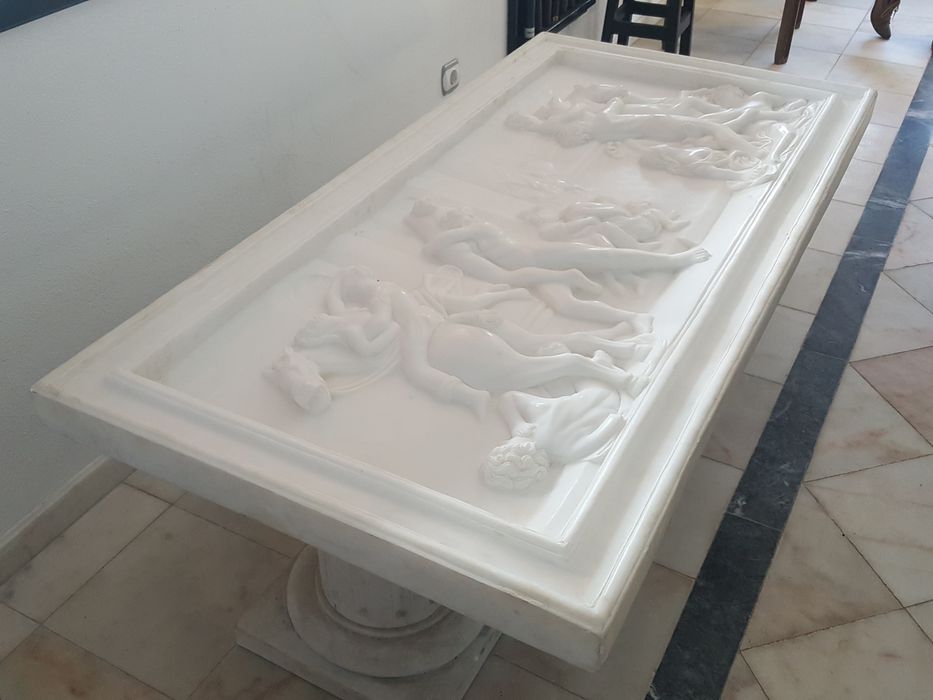 Mesa de Mármore " O rapto das Sabinas"