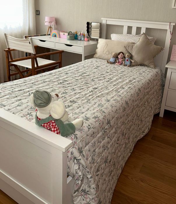 Cama de solteiro HEMNES