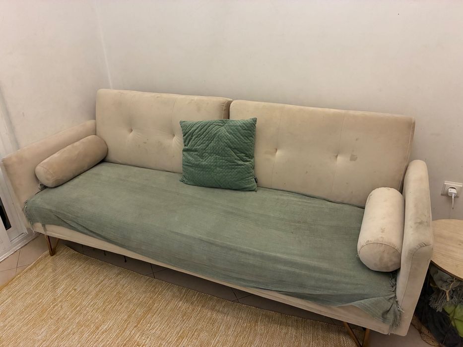 Sofá beje para doação