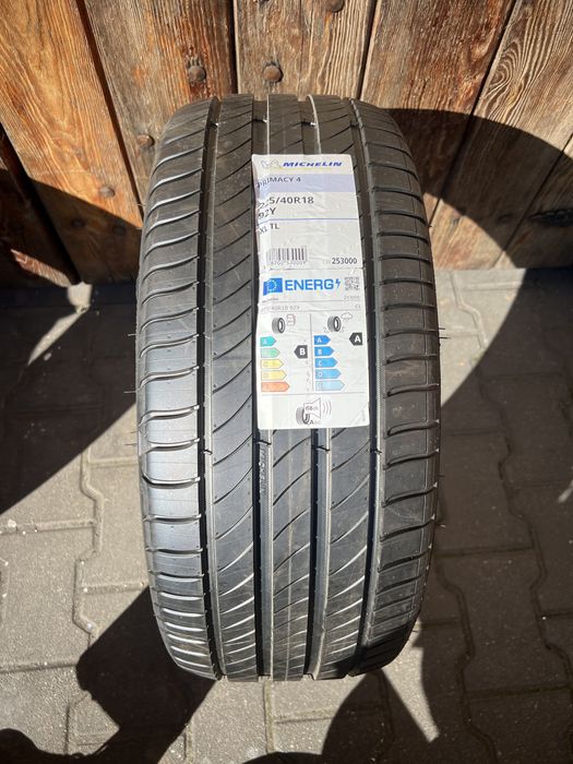 *Opona Michelin 225/40/18 pojedynka