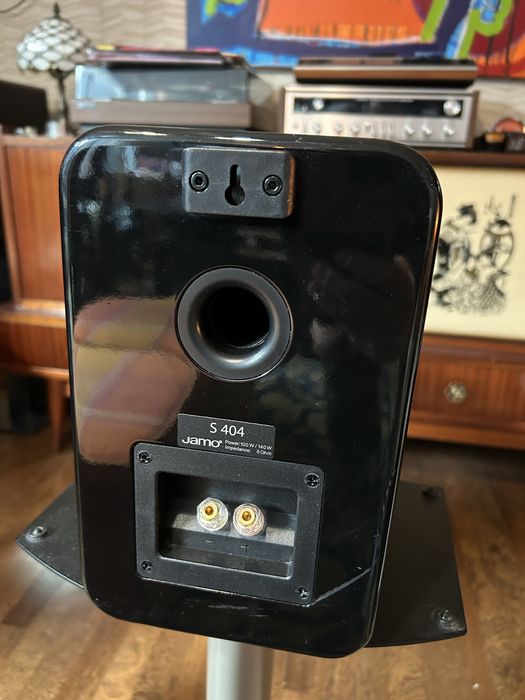 Colunas bookshelf Jamo S404,excelente som