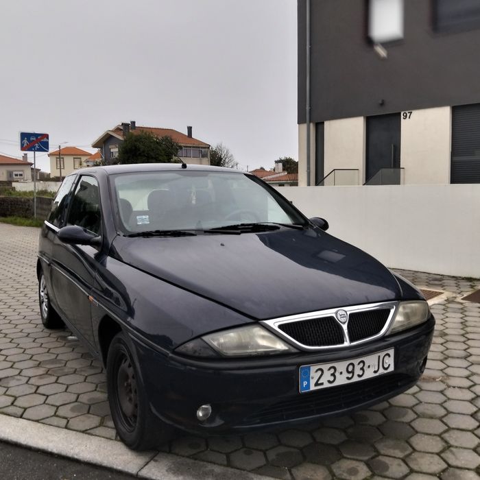 Lancia ypsilon 1.2 gasolina