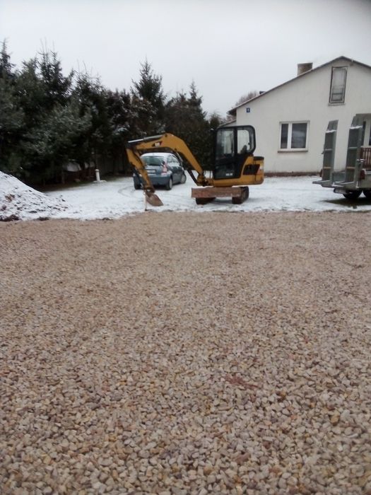 Uslugi mini koparkom i wywrotką