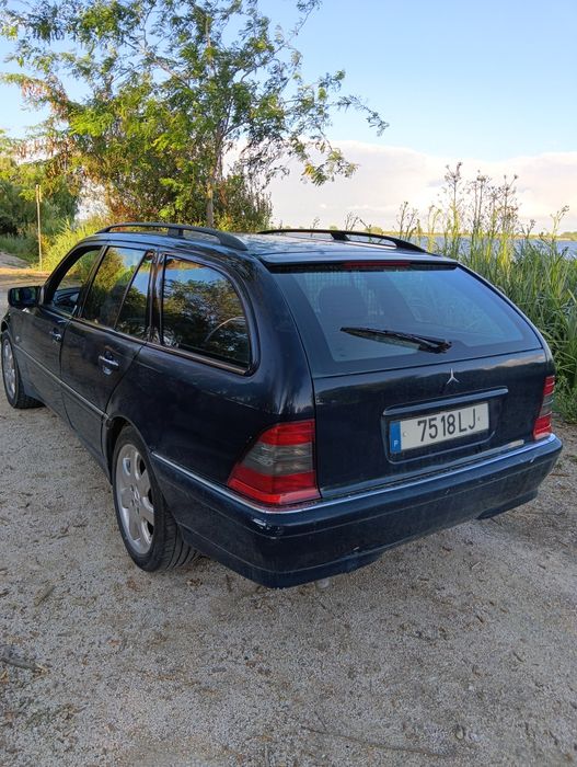 Mercedes c180 286000 kms