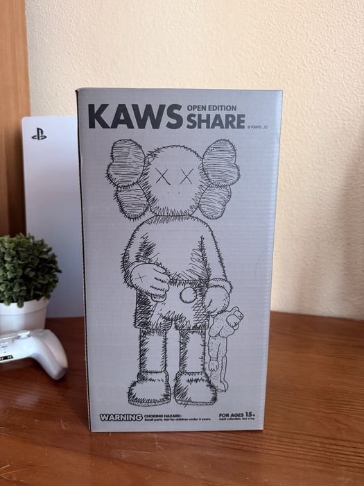 Boneco Kaws Decoração