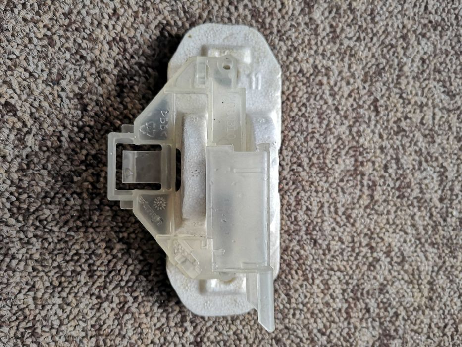 Pływak do zmywarki Electrolux ESI4500ROX (KL6S14AAA7)