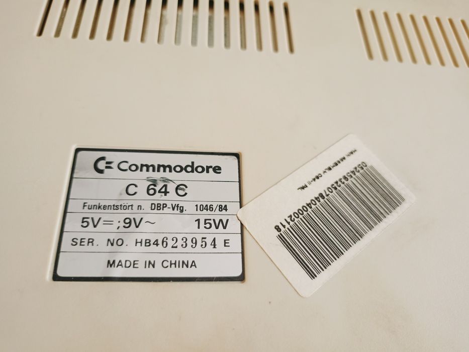 Komputer Commodore C64 C + gratisy