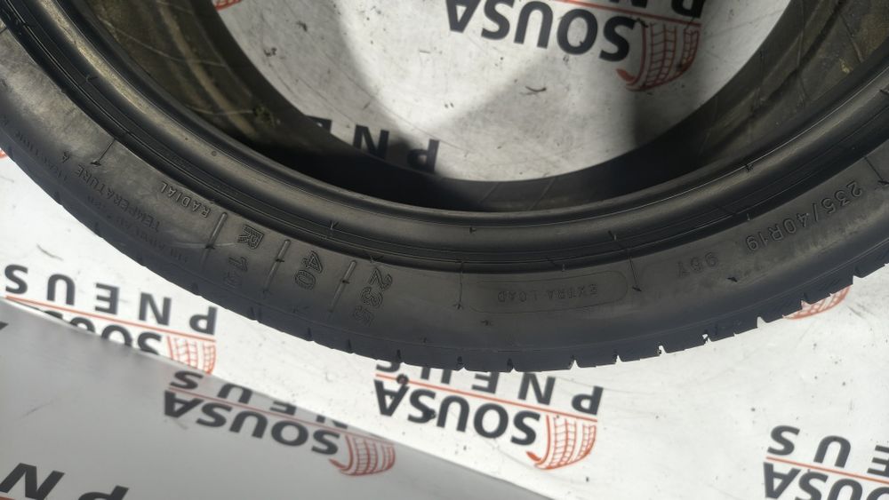 2 pneus semi novos 235-40R19 Kleber - Oferta dos Portes