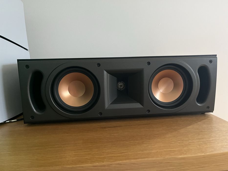 Kino domowe. Subwoofer Klipsch RW-10D, Centr Klipsch RC-52.