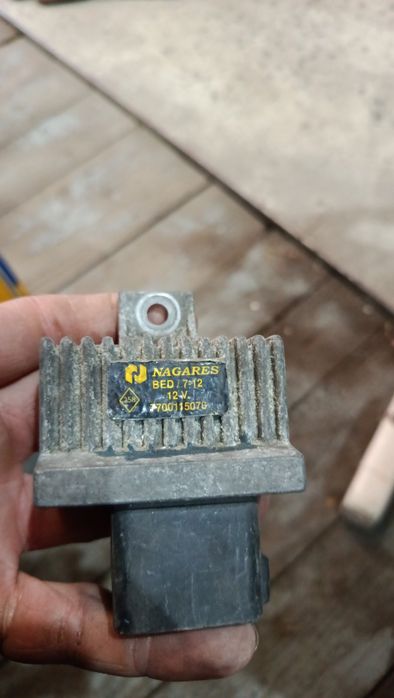 Продам робочі Реле свічок накалана на Рено 1.5 DCI і кенго кліо Меган