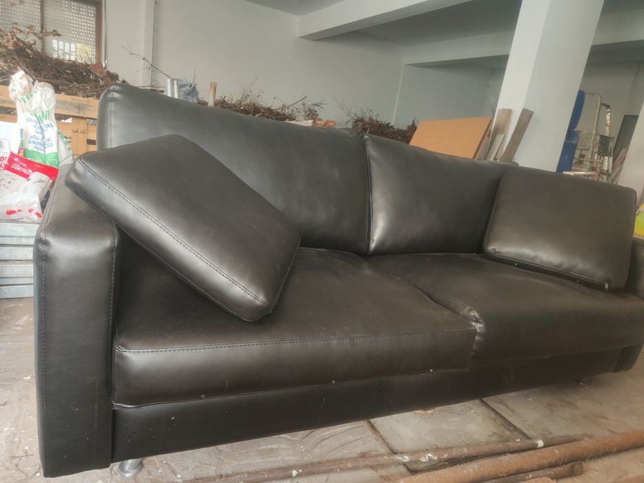 Sofá de pele em ótimo estado
