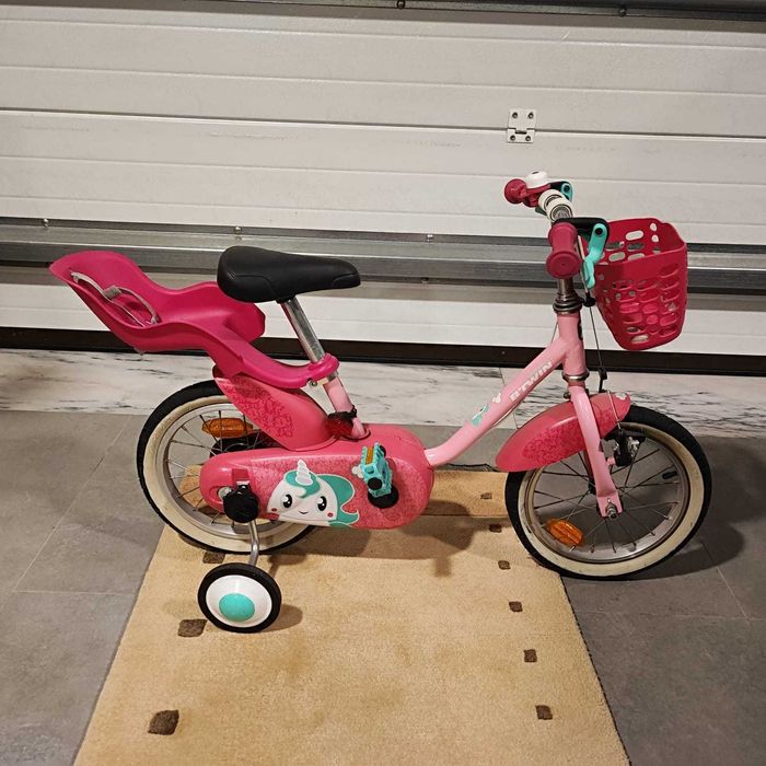 Bicicleta de criança B TWIN como nova e com preço para desocupar
