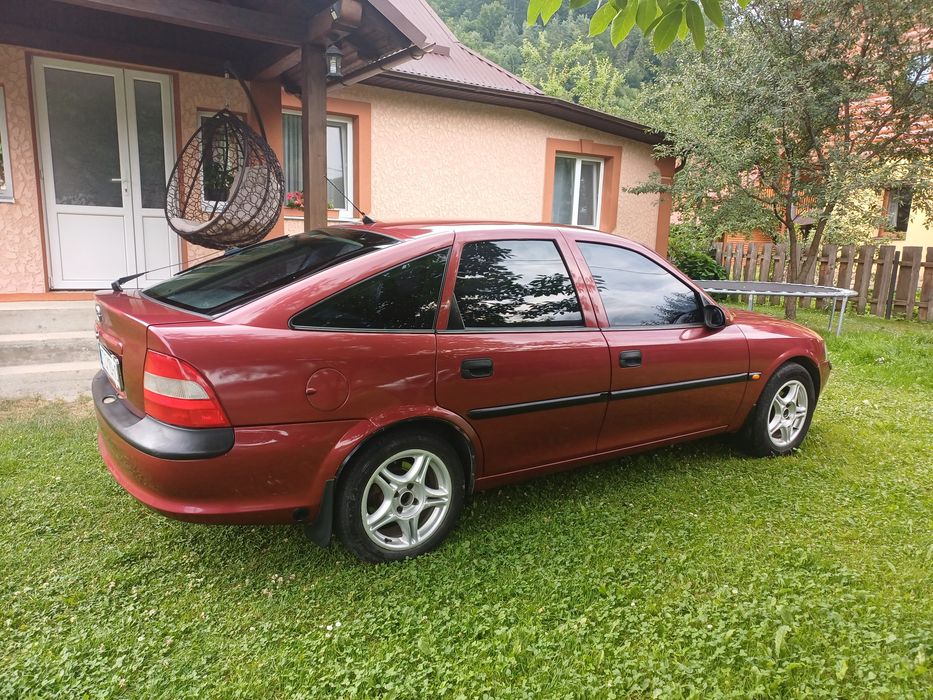 Продам VECTRA 1.6 газ.пензин 237т.прбігу  1996р.