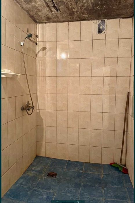 Продаж великої кімнати