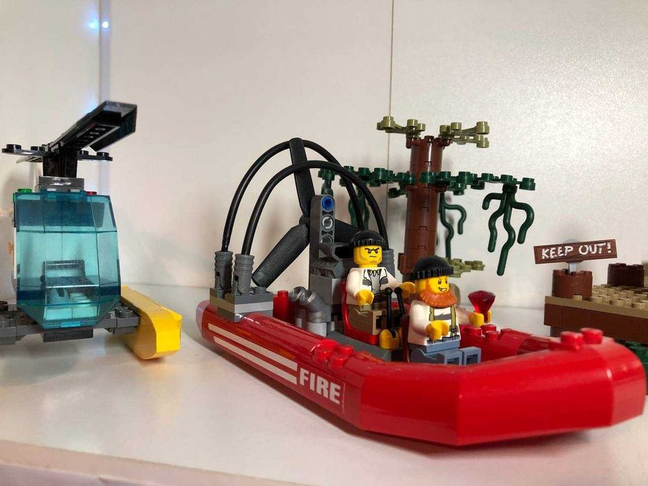 LEGO 60068 Crooks' Hideout - CITY 2015