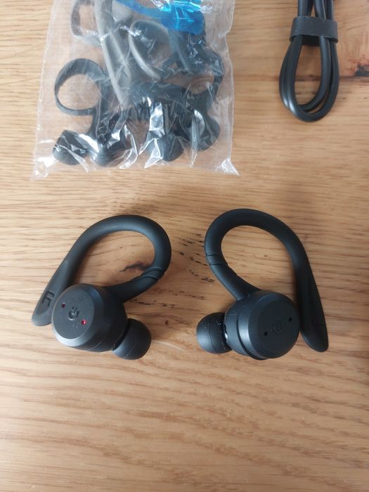 APEKX Słuchawki Bezprzewodowe Bluetooth IPX7 Etui Ładujące Czarne JAK NOWE