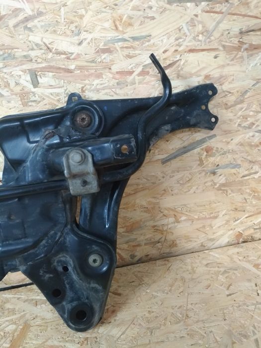 Charriot Eixo frente Peugeot Citroen C3 III ,DS3 ,Picasso , 207 , 208