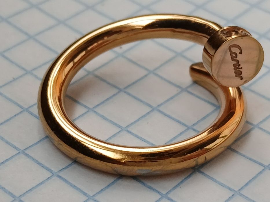 Женское кольцо Cartier