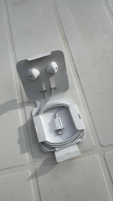 Headphones Apple - Lighting