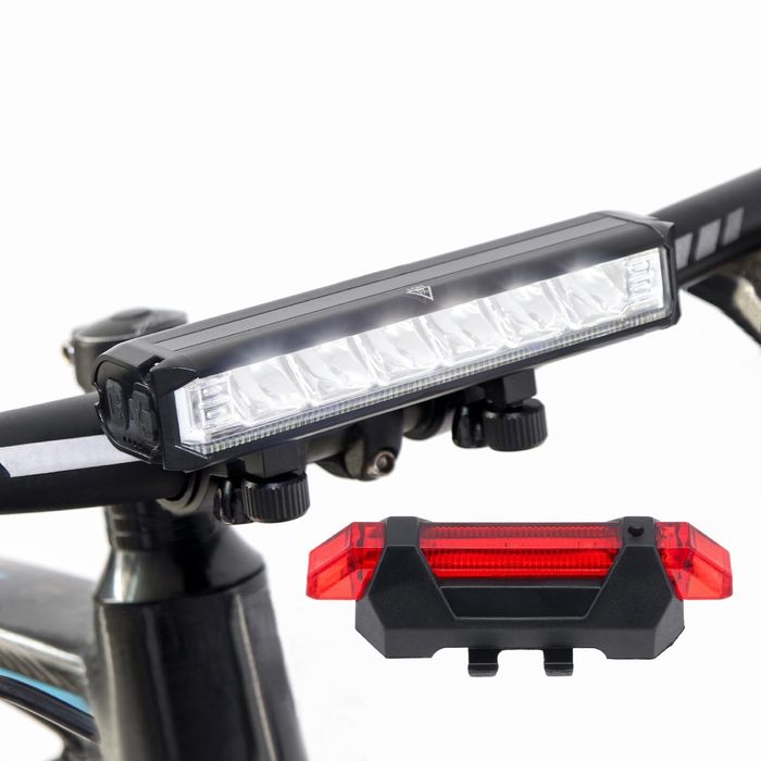 Велосипедний ліхтар SecurityIng із яскравим хвостом.