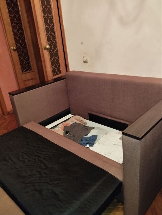 Маленький диванчик