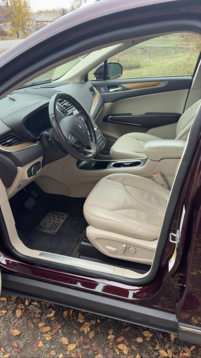 Lincoln MKC 2019