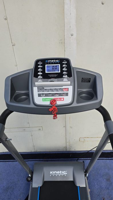 Bieżnia elektryczna Kinetic sports  KST 2700 FX  z matą