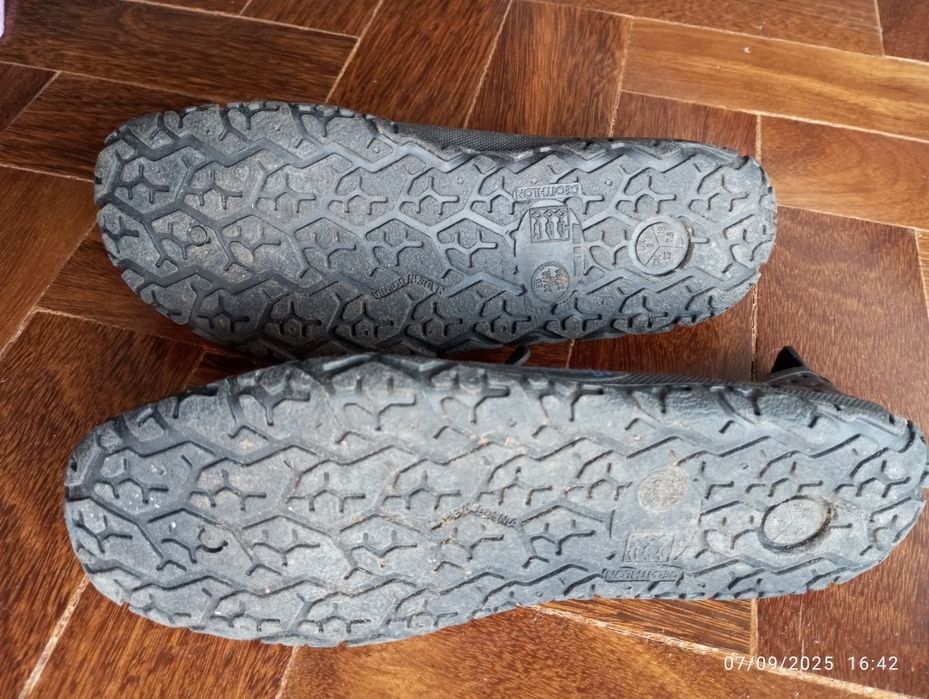 Tam. 39/40 - Calçado para andar na água