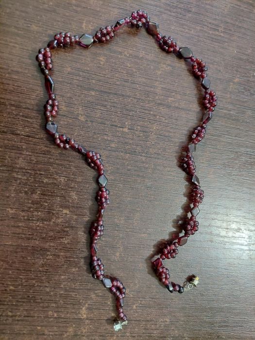 Намисто з натурального  гранату