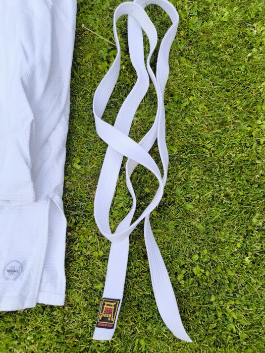 Kimono karate kyokushin dla wysokiej osoby