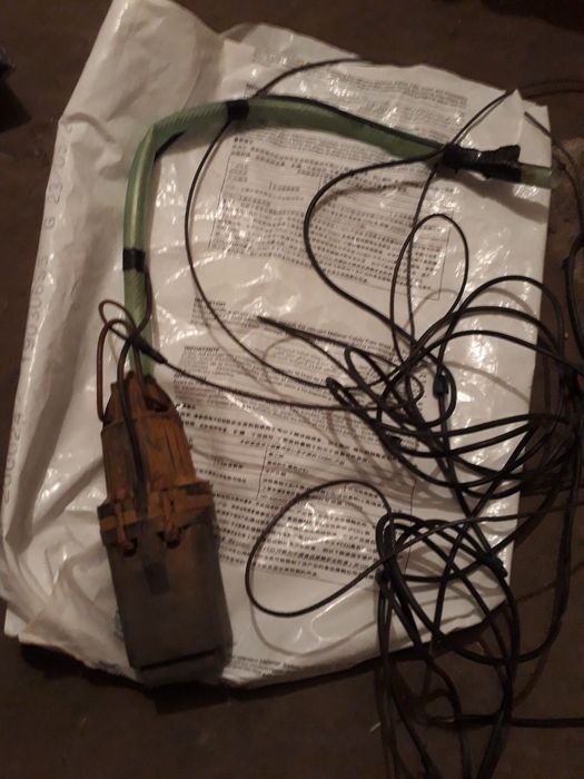 Насос вібрацийний погружний