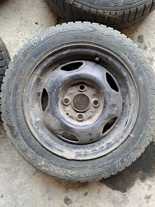 Opony z felgami 165/65/R13 vw LUPO