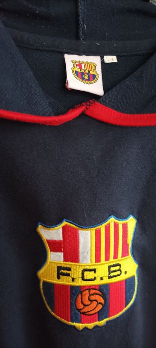Koszulka kibica mlodego F. C. B.  Barcelona rozmiar 146