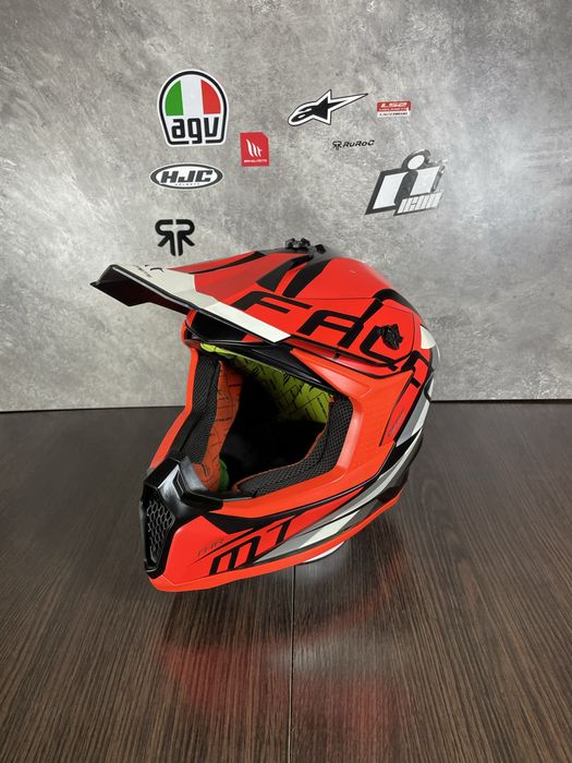 Мотошолом MT Falcon (Ls2 Agv Hjc Icon Shark Shoei Alpinestars Fox Ixs)