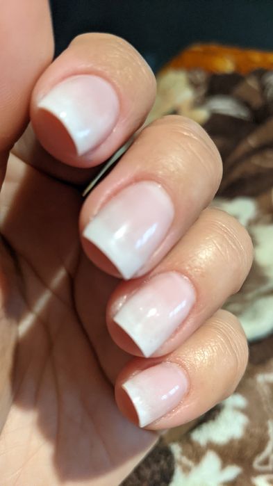 Манікюр, покриття гель лаком, нарощування нігтів