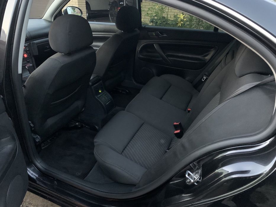 автомобіль Skoda Суперб