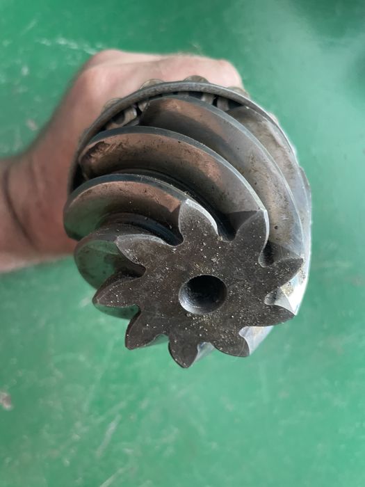 Главная ведущая шестерня редуктора спринтер