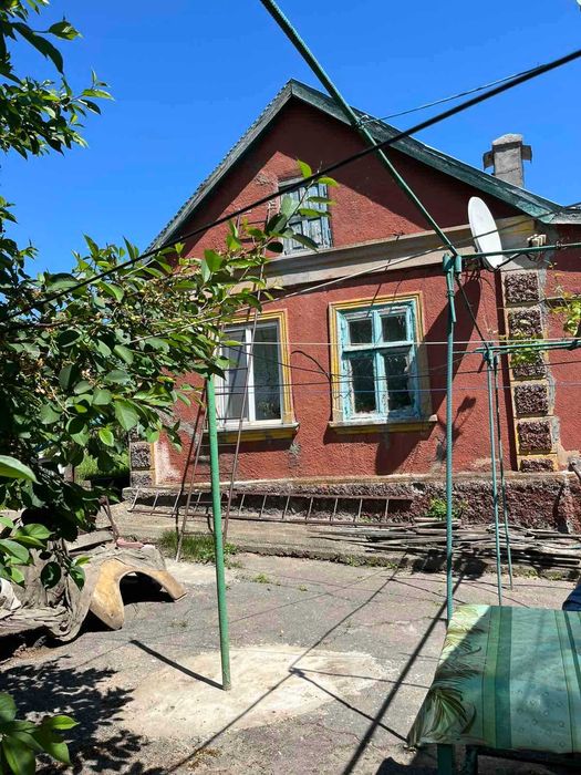 Крепкий дом на Большевике