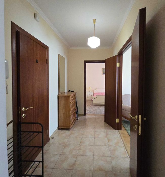 Оболонь. Здаю 2-кімн. затишну квартиру 60 м², 2 пов. 16-пов. будинку, Героїв Дніпра - 32/Г, поруч, 5 хвилин, станція метро