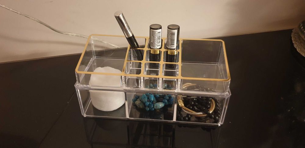ORGANIZER DUZY na kosmetyki szminki pędzle na toaletkę