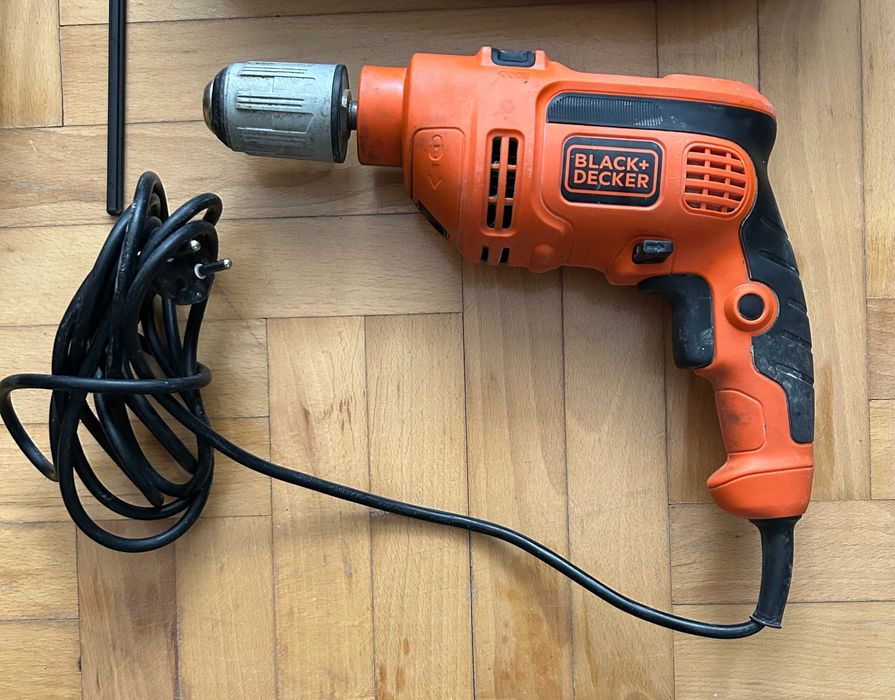 Wiertarka udarowa Black & Decker KR604CRES 600W [Komplet z torbą]