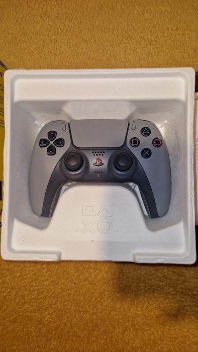 Comando PS5 edição limitada aniversário 30 anos SONY