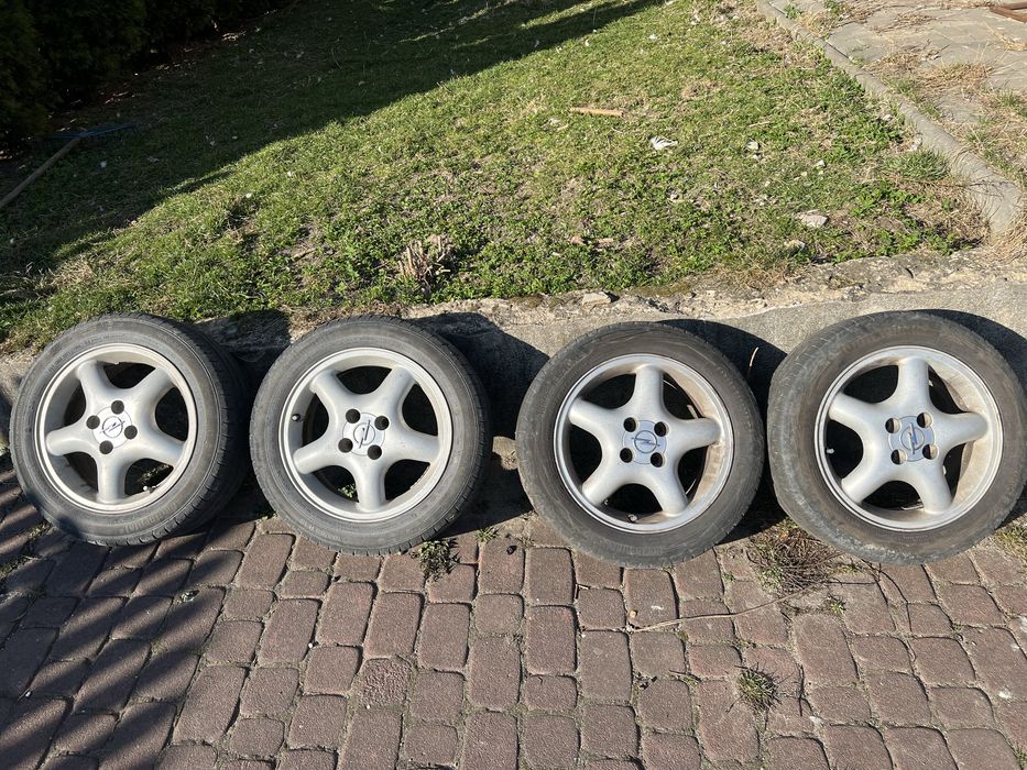 185/55/15/Opel Corsa /Tigra/