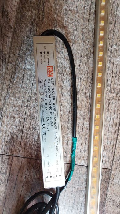 Listwa LED 2metry regulacja natężenia światła wodoodporna obudowa