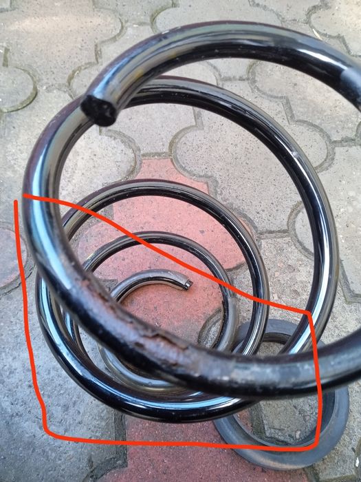 Продам пружину передньої стійки Рено